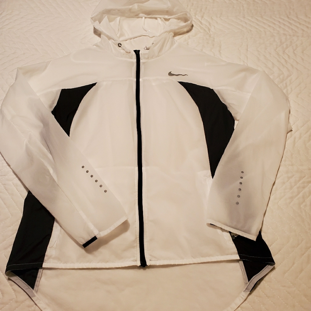 Nike Women's Windrunner Jacket size Medium.